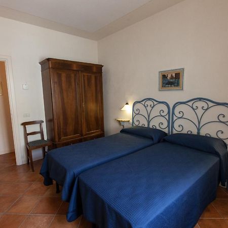 Hotel Locanda Degli Artisti Borgo San Lorenzo Exterior photo