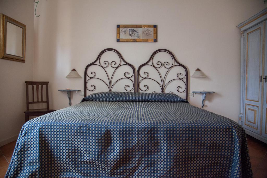 Hotel Locanda Degli Artisti Borgo San Lorenzo Room photo