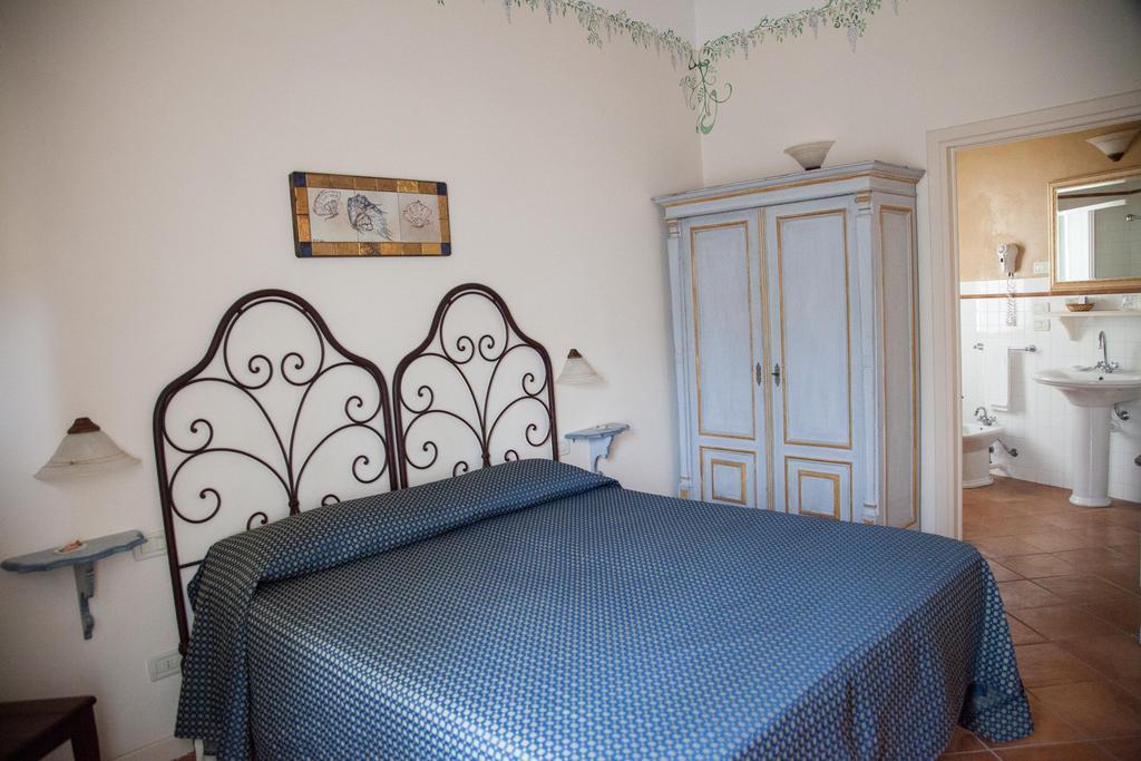Hotel Locanda Degli Artisti Borgo San Lorenzo Room photo